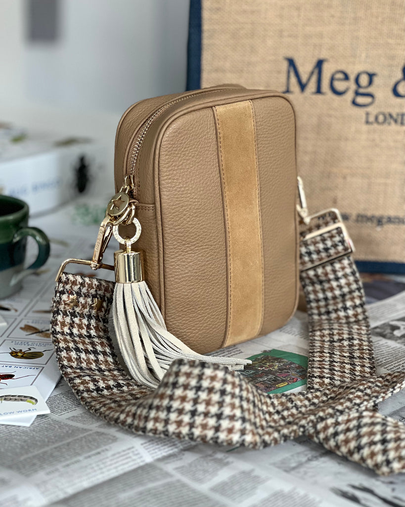 Pocket best sale bag uk